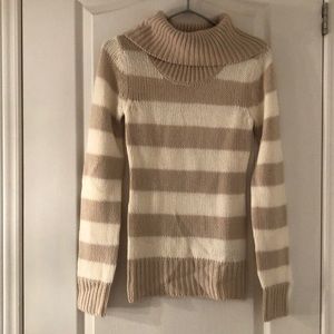 💥2/$25💥 Knitted sweater
